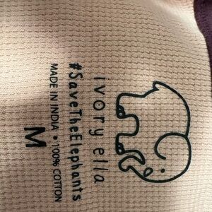 Ivory Ella Cream Sweatshirt with Elephant Graphic